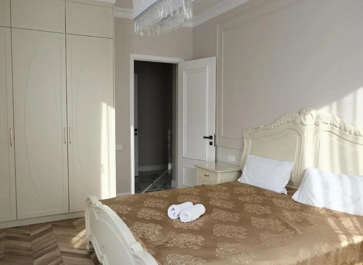 Amir Apartment Almaty 0*,